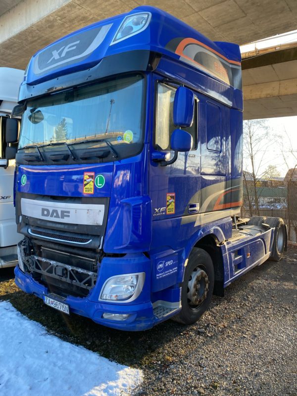 DAF XF 2015 (standard) SSC *Demaged engine* -967GN